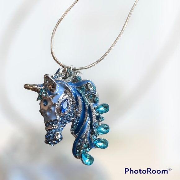 Horse Pendant Necklace - Picture 2 of 3